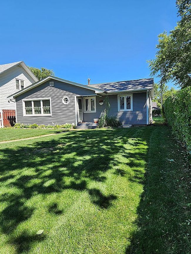 Image of 823 27th St