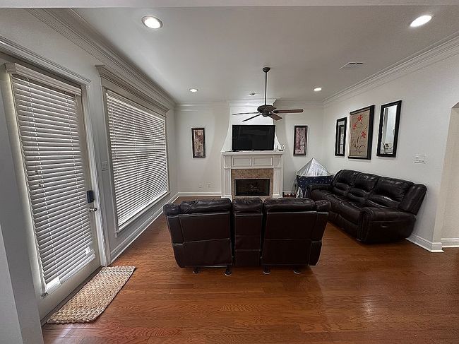 Image of 107 Burke St
