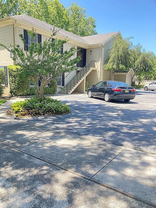 Image of 223 Windsor St Apt 6