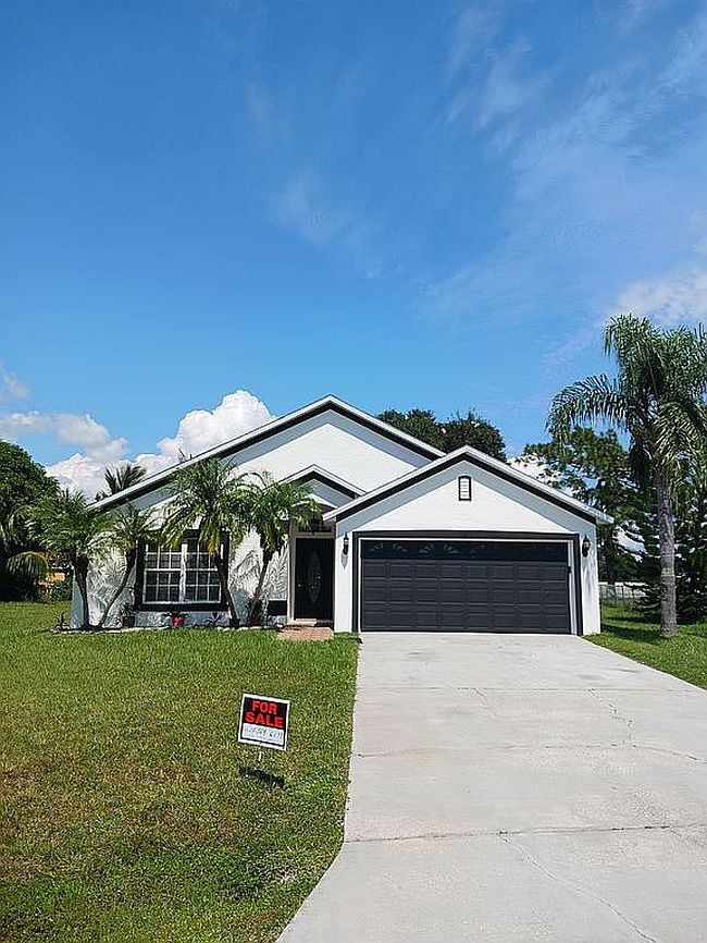 323 Miami Ln, Poinciana, FL
