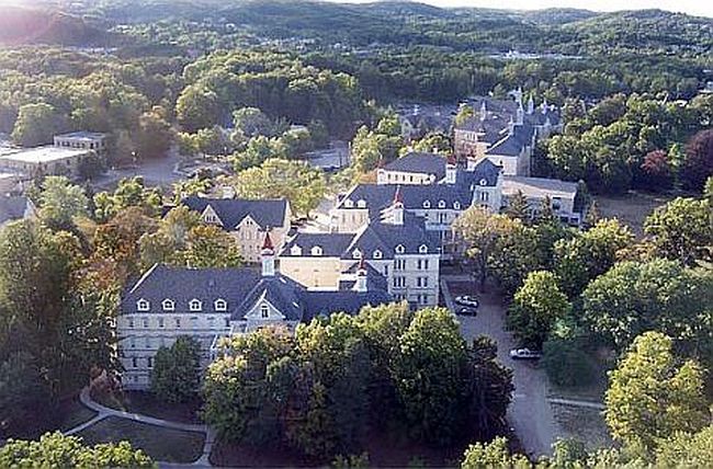 Image of 800 Cottageview Dr Suite 315