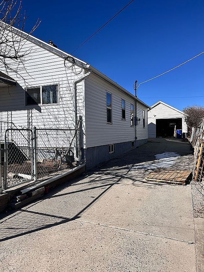 Image of 286 Duchesne St