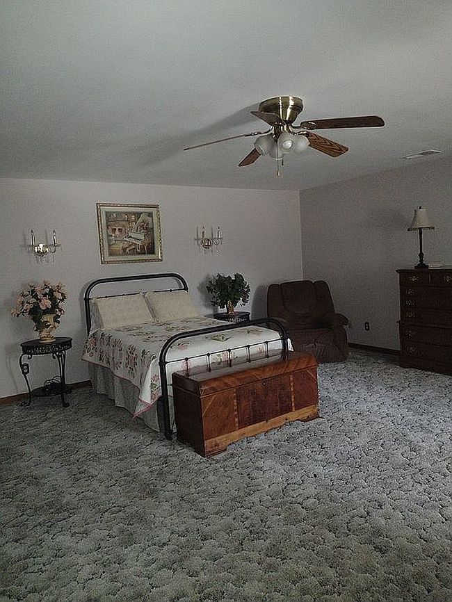 Additional photo 2 of property located at 104 Carriage Hills Dr