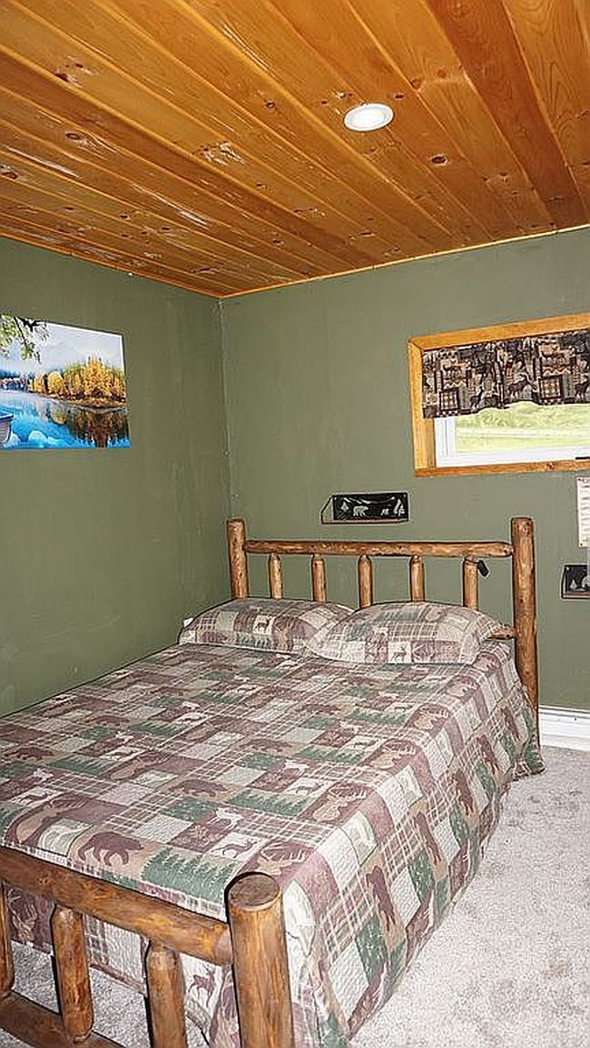 Image of 868 Preacher Hill Rd