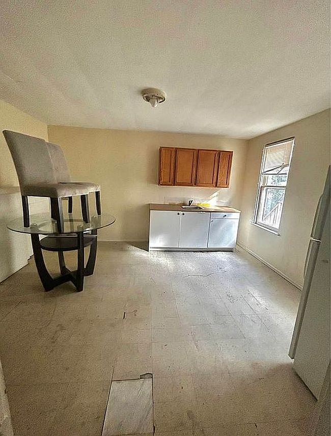 Photo of 133 Bausman St, Pittsburgh, PA