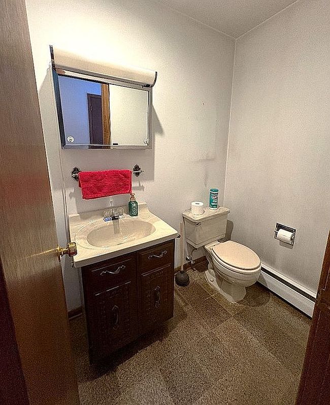Image of 620 W 4th St