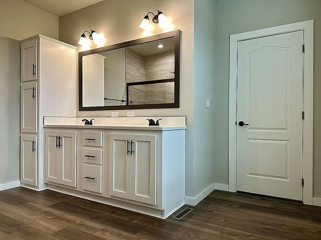 Photo of 353 Steamboat Dr, Gypsum, CO