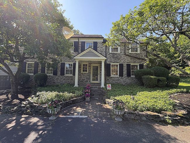 913 N Spring Mill Rd, Villanova, PA