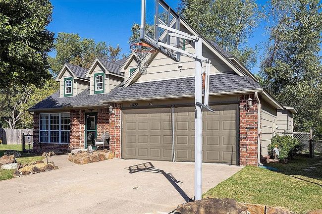 Additional photo 2 of property located at 11822 S 268th East Ave