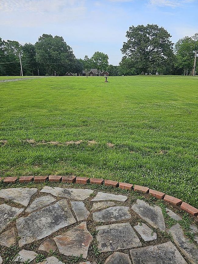 Photo of 169 Lonnie Holt Rd