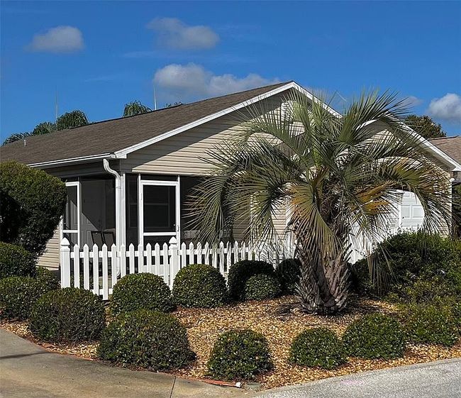 1000 Davit Pl, The Villages, FL