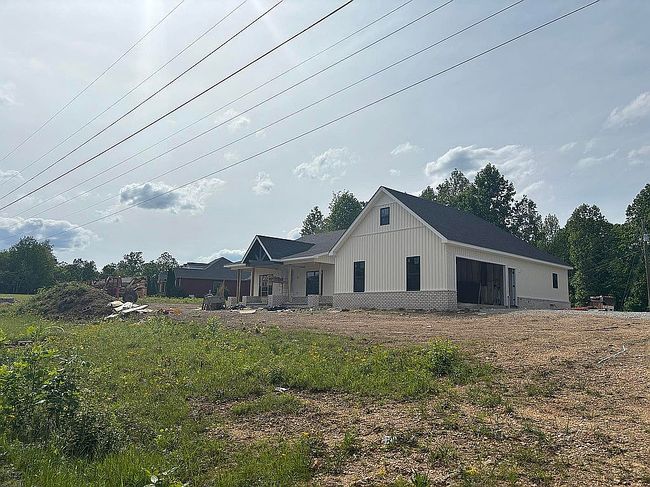 Photo of 110 Susan Ln, Waynesboro, TN