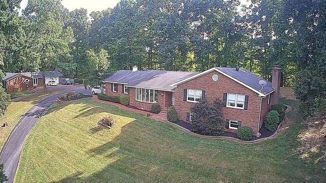 Image of 375 Hillcrest Cir
