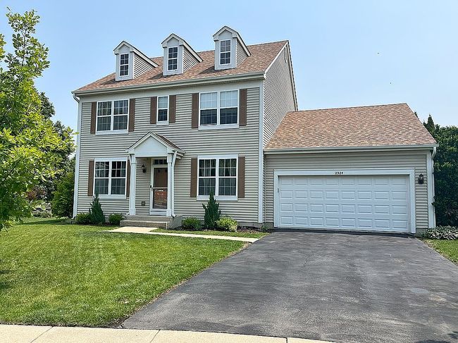 Photo of 2324 Fairchild Ln