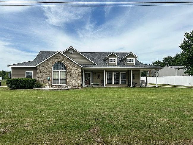 802 S A St, Morris, OK