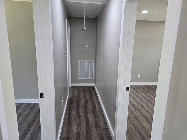Image of 1430 Middleton Loop