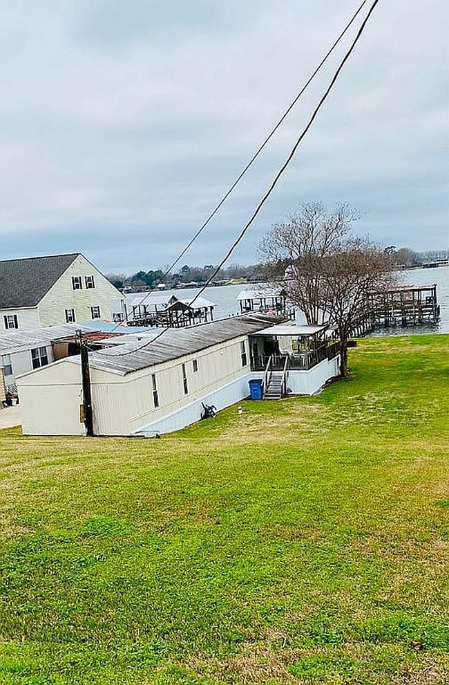 Image of 8541 Island Rd