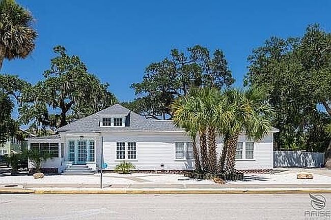 Photo of 301 Live Oak St