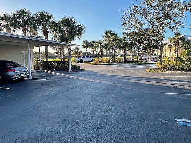 Photo of 9667 Hemingway Ln, Fort Myers, FL