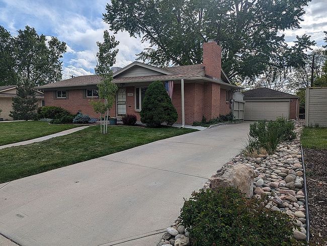 Image of 2559 S Dahlia St
