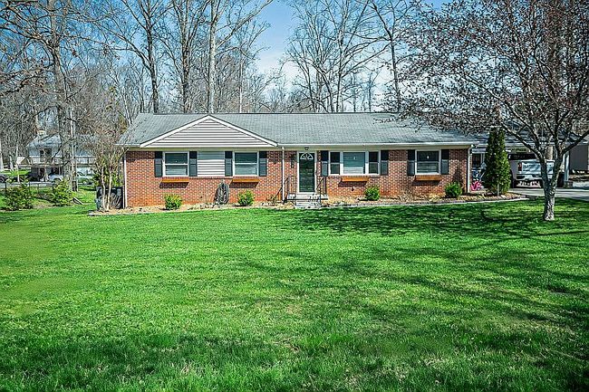 Preview of property located at 1298 Eastwood Dr