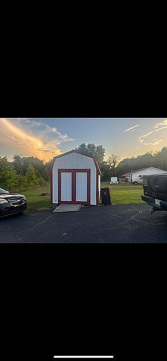 Photo of 84 Mcclendon Ln, Russell Springs, KY
