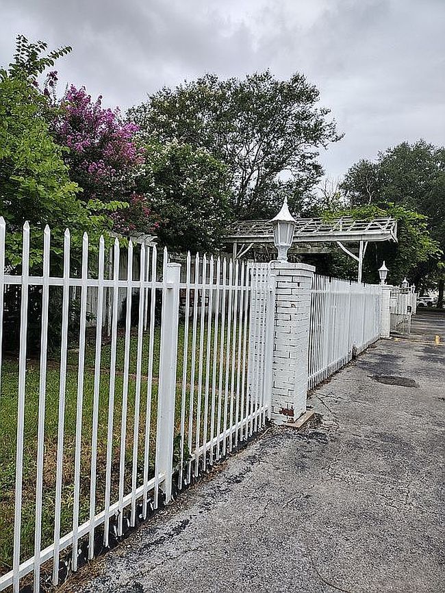 Photo of 1536 Half Heights Blvd, Houston, TX