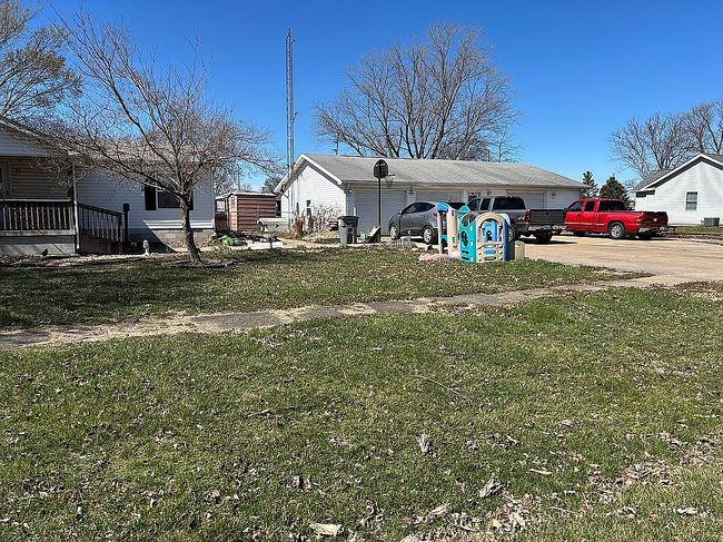 Image of 367 Ayers St
