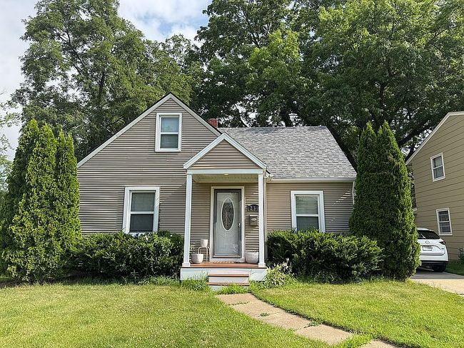 Photo of 230 Marietta Ave, Iowa City, IA