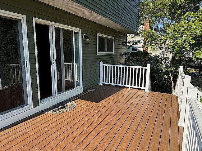 Photo of 5 Franklin Rd, Sound Beach, NY