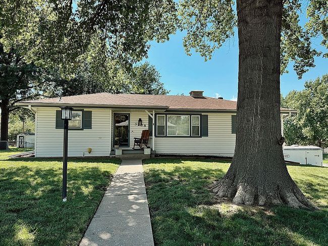 Photo of 3208 S 33rd Ter, Saint Joseph, MO