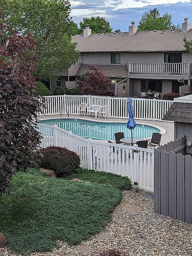 Image of 701 S 38th Ave Apt 11