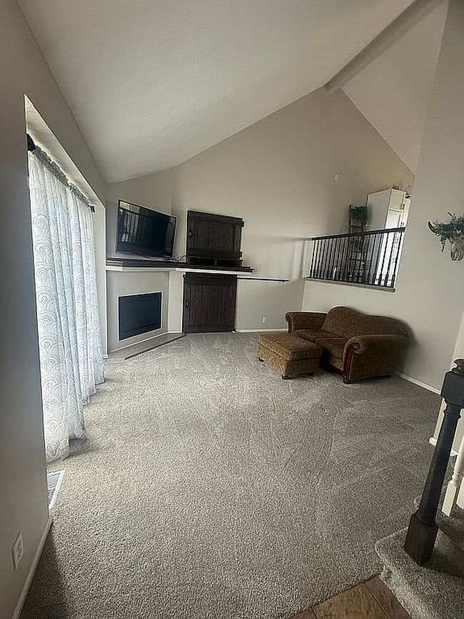 Photo of 20070 Gateway Rd, Elkhorn, NE