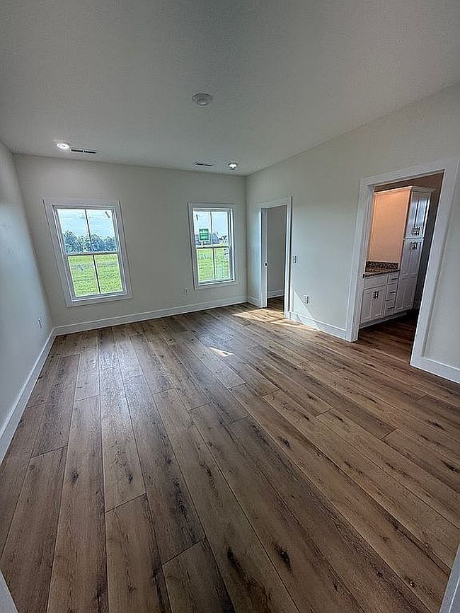 Photo of 320 Blaine Dr, Clarkson, KY