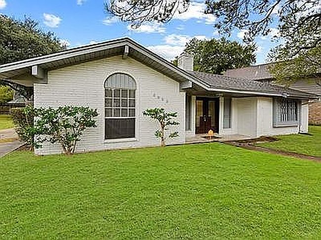 Image of 5923 Bent Bough Ln