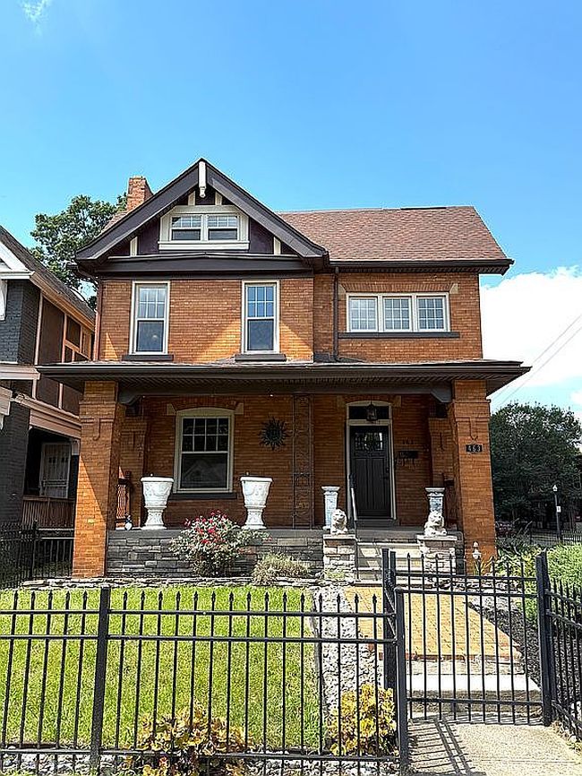 Photo of 463 Wilson Ave