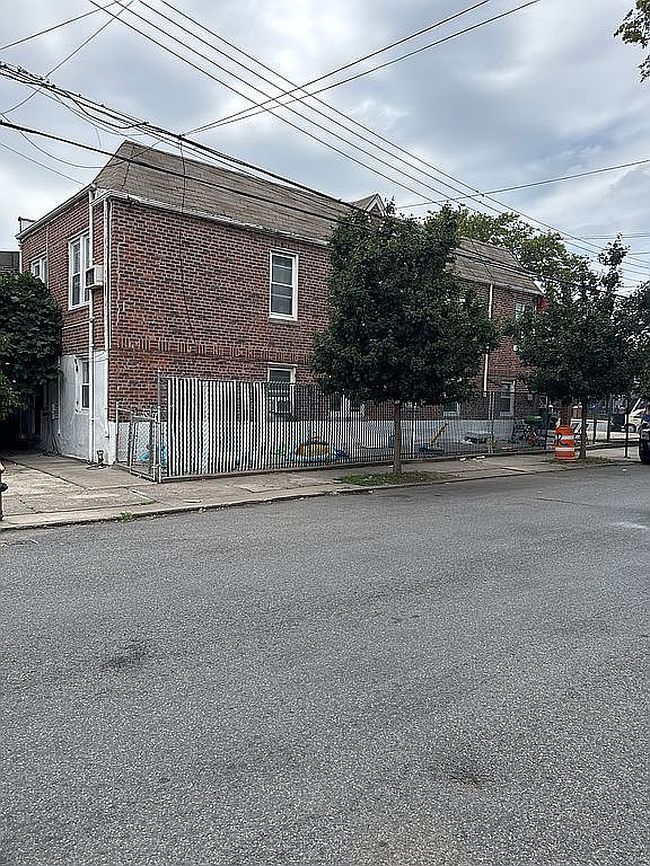 Photo of 838 Avenue Z, Brooklyn, NY