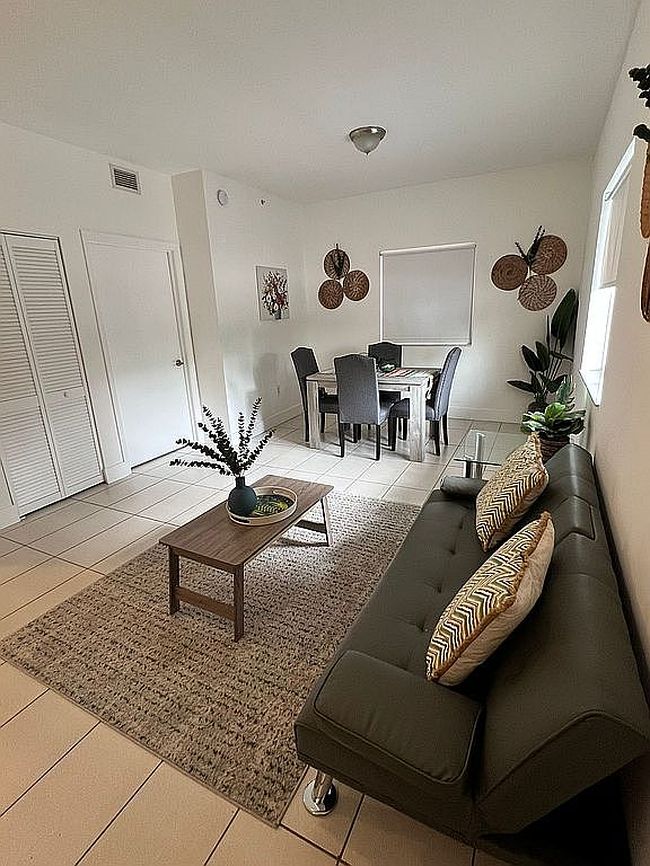 Image of 750 Sw 2nd St