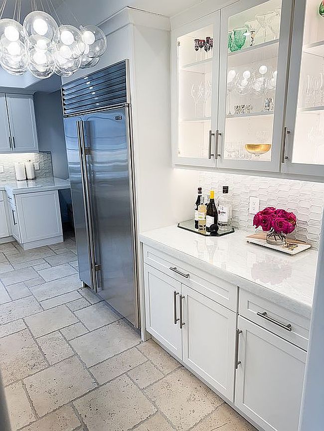 Image of 1835 Pandora Ave Unit 402