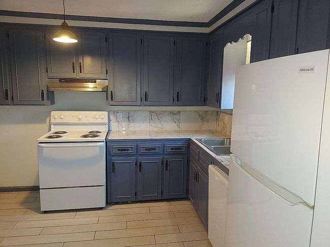 Image of 203 Bremond St