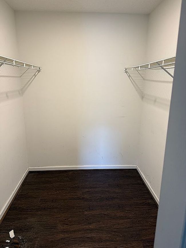 Additional photo 2 of property located at 610 Pylon Ct