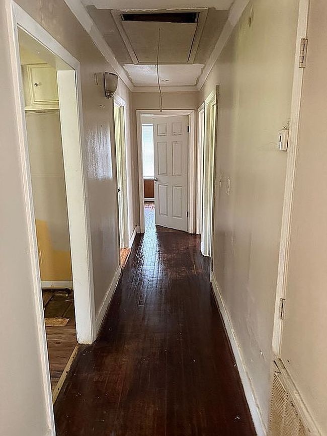 3224 Charleston Dr, Jackson, MS