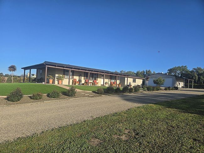 Image of 1699 Calzada Ave