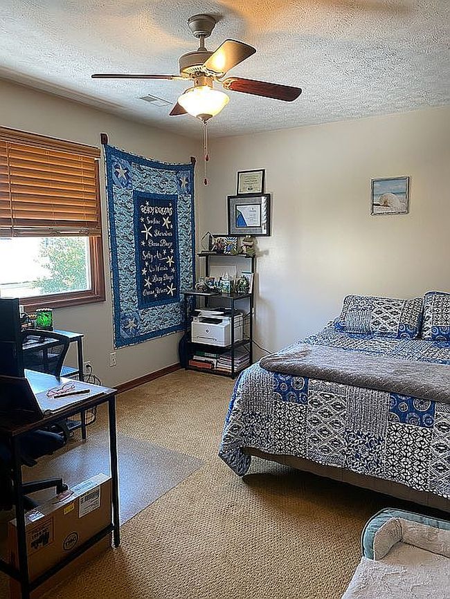 Photo of 6 Dover St, Winfield, WV
