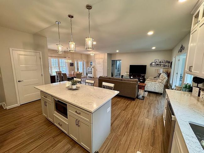 Image of 1064 Highland Dr