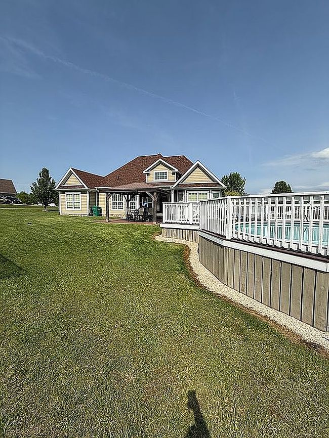 Image of 11 Shelton Dr