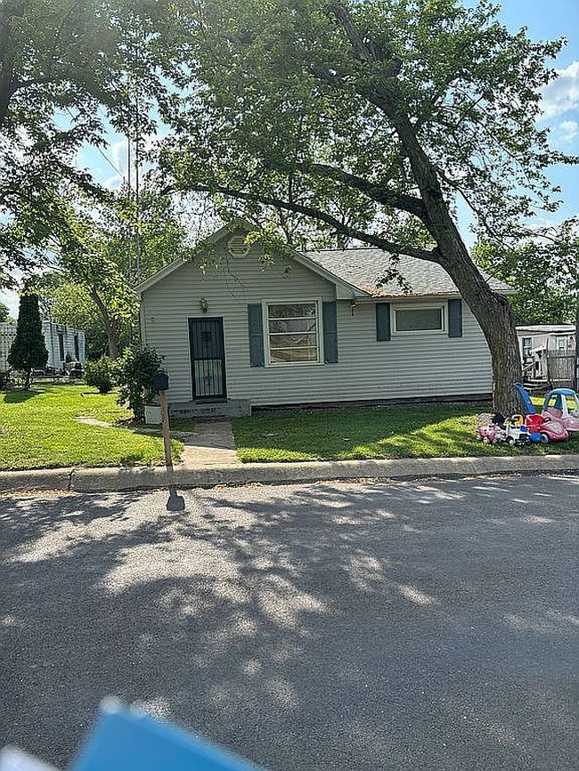 Image of 55 N Commercial St