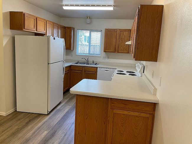 Photo of 480 1/2 Aspen Grove Dr, Clifton, CO