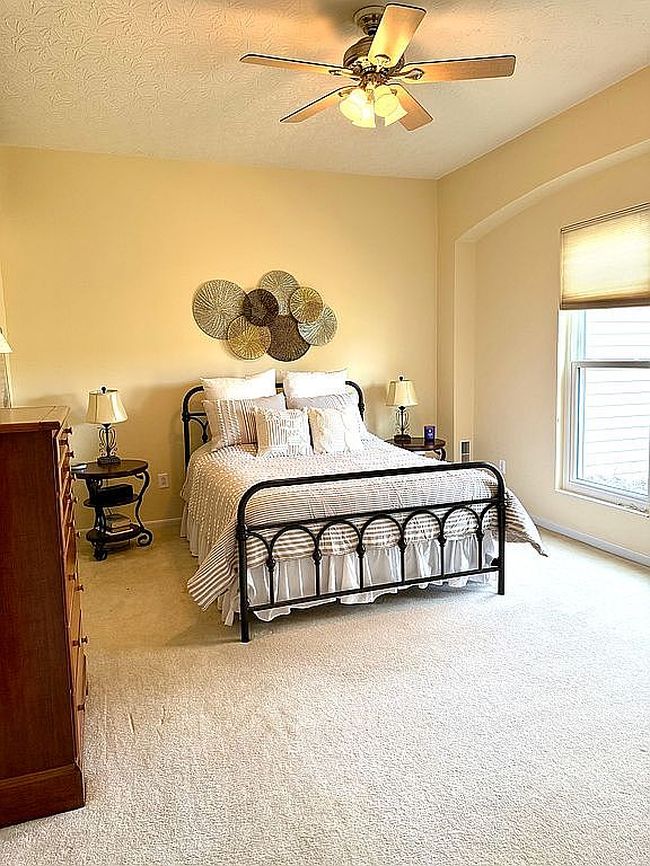 Image of 5808 Bunkers Ave