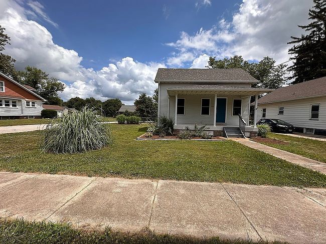 Photo of 416 N Runkle St, Hanna City, IL